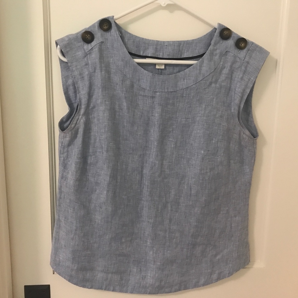 Boden Linen shortsleeved top - size 2